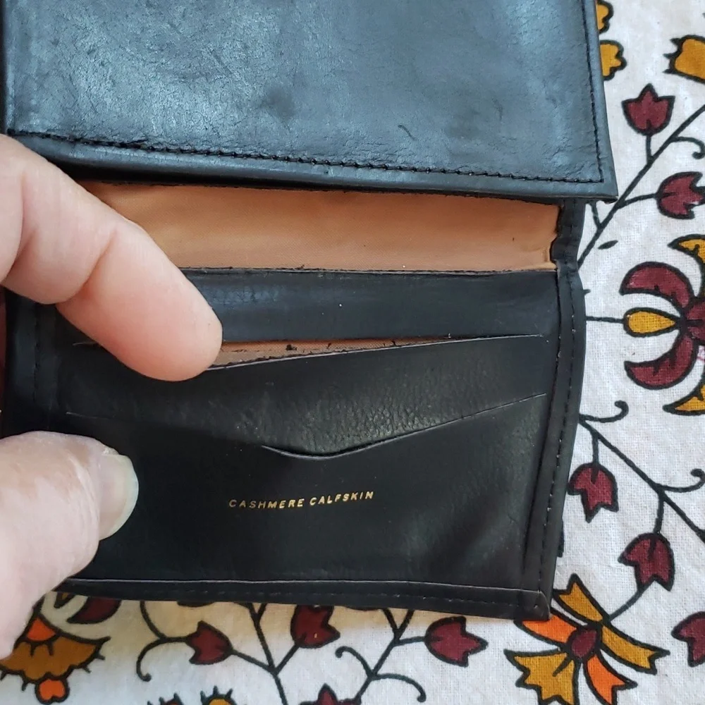 AMITY Cashmere Calfskin Tri-fold Wallet Black EUC.  (BIN 005)
